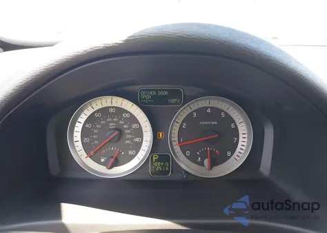 2011 Volvo C70 T5 from USA, damaged, VIN YV1672MC9BJ120330